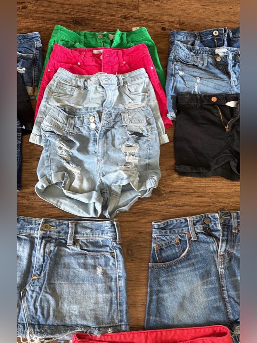 Shorts (Bundle) - Picture 4 of 7